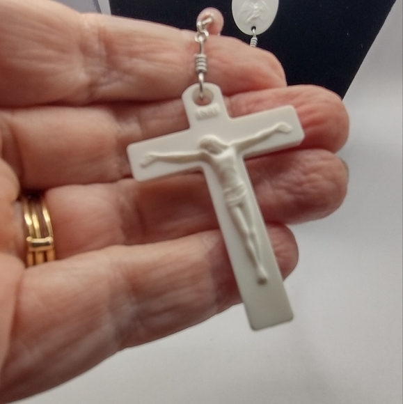 Rosary w/ Pink Beads - Picture 3 of 5